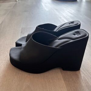 Zara platform sandals - size 7